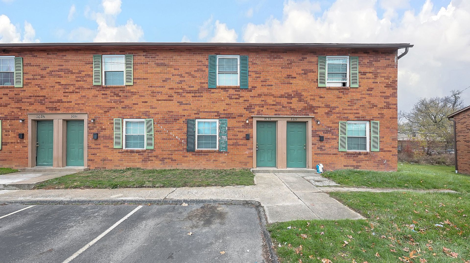 Columbus Townhome: 2976-3069 Sandridge Ave