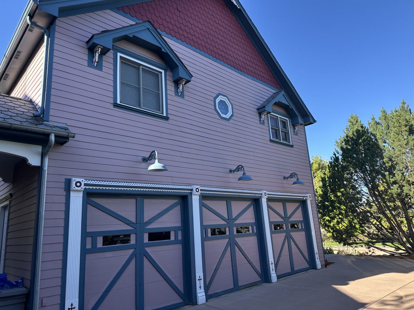 Erie House: 1381 Washburn St