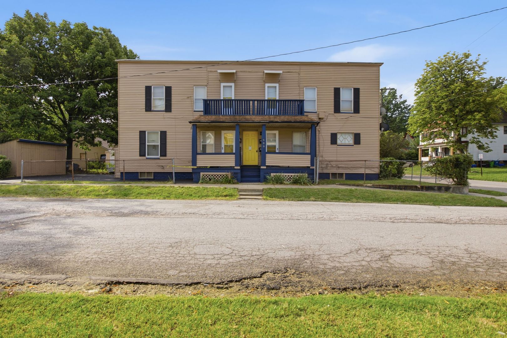 Cleveland Apartment: 689 Midland Ave