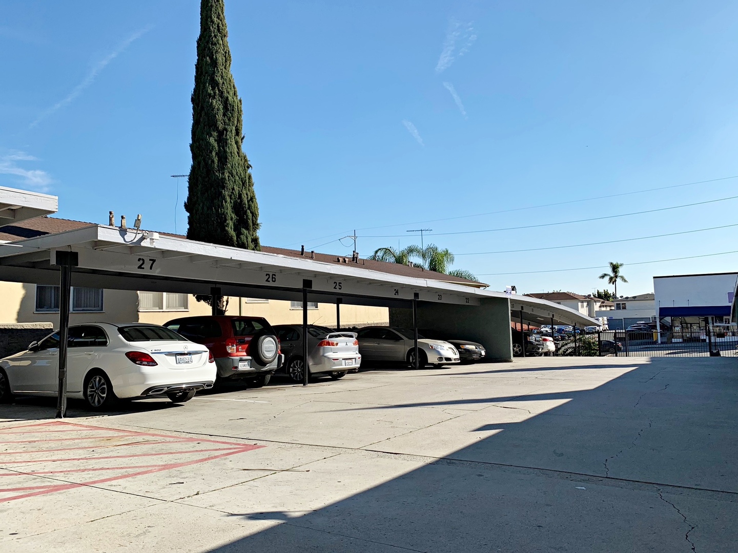 Los Angeles Apartment: 4847 W. Slauson Ave