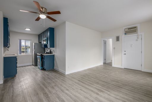 Charming Two Bedroom Apartment Home in Van Nuys - Parking Included – photo 1