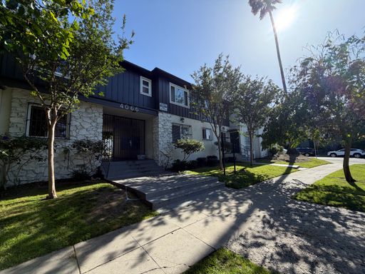 Beautiful Renovated One Bedroom in Desirable Baldwin Hills/ Crenshaw – photo 1