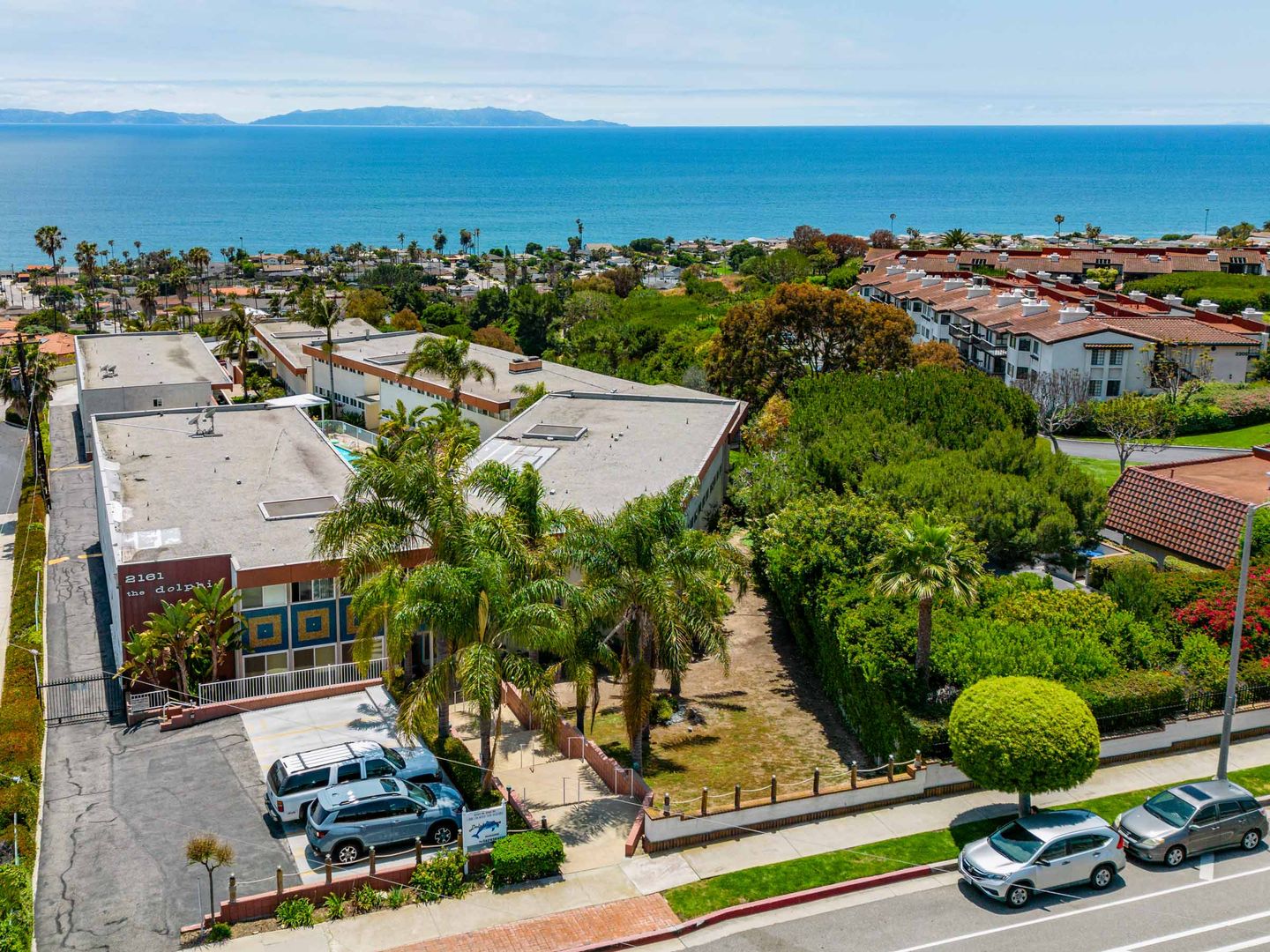 San Pedro Apartment: 2161 West 25th Street