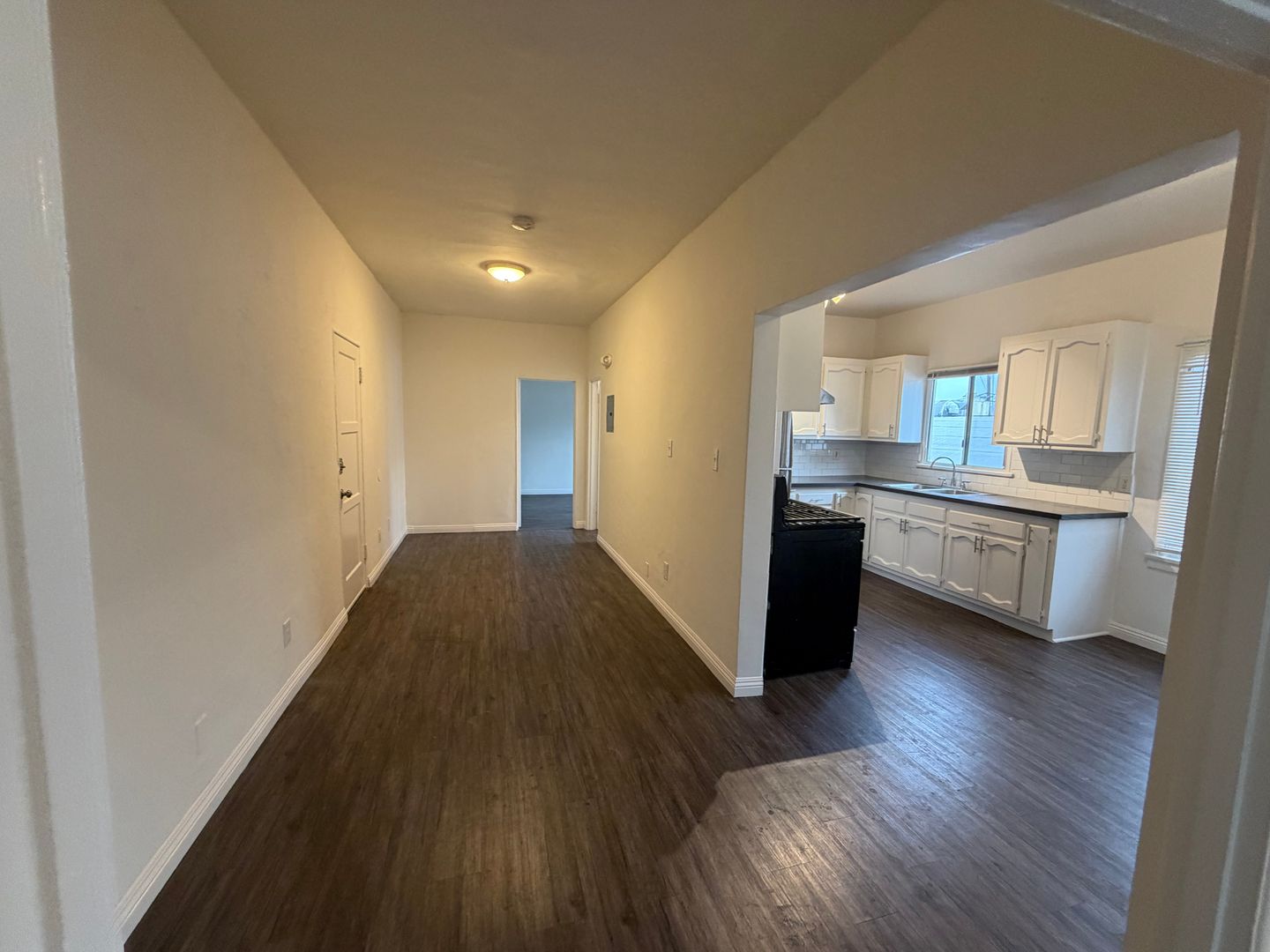Glendale Apartment: 321 S Verdugo Road