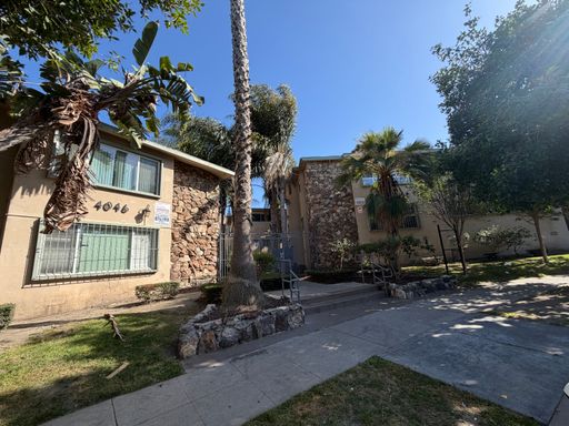 Beautiful Renovated Studio in Desirable Baldwin Hills/ Crenshaw – photo 1