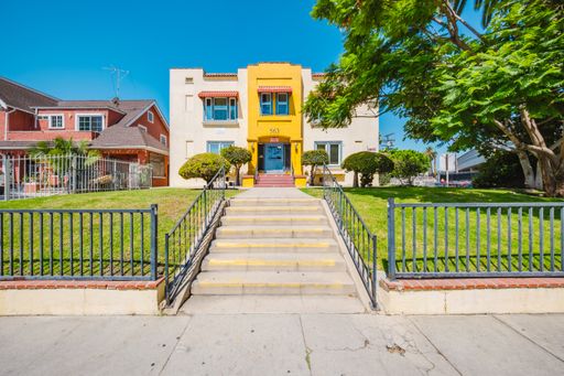 Remodeled Studio Near Downtown LA! – photo 1