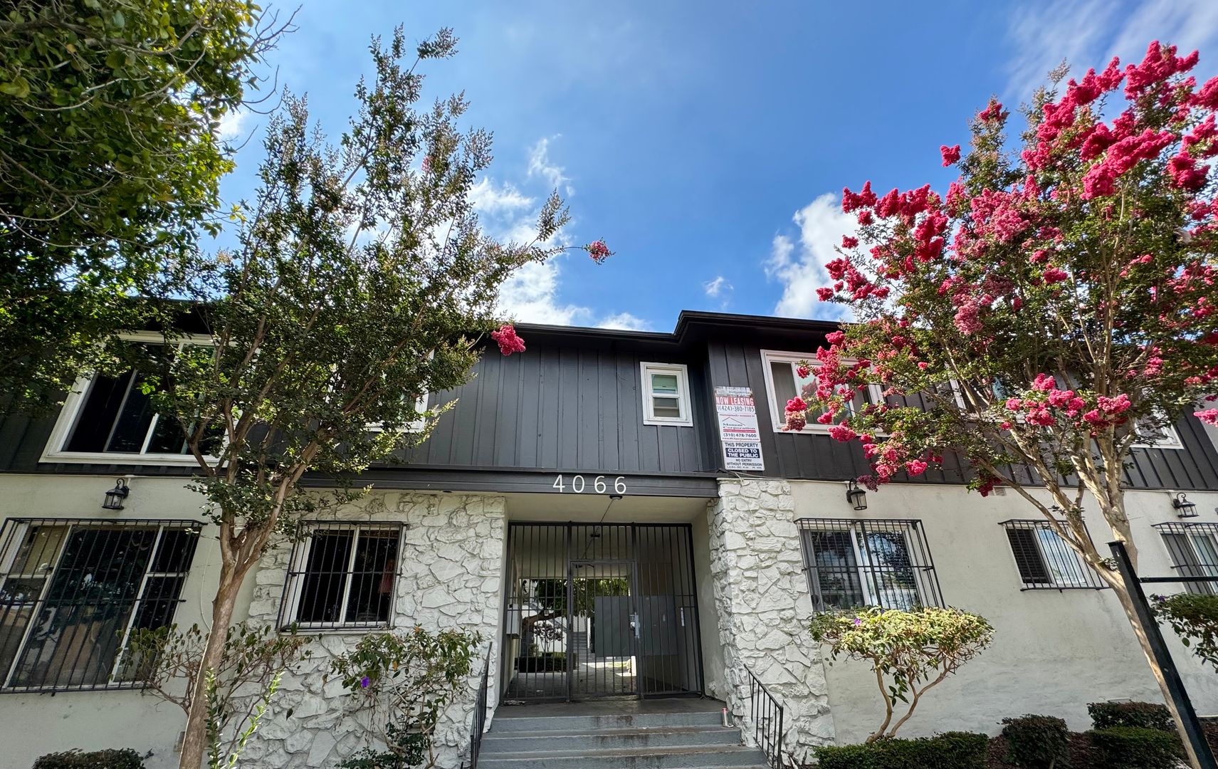 Los Angeles Apartment: 4066 Coco Ave