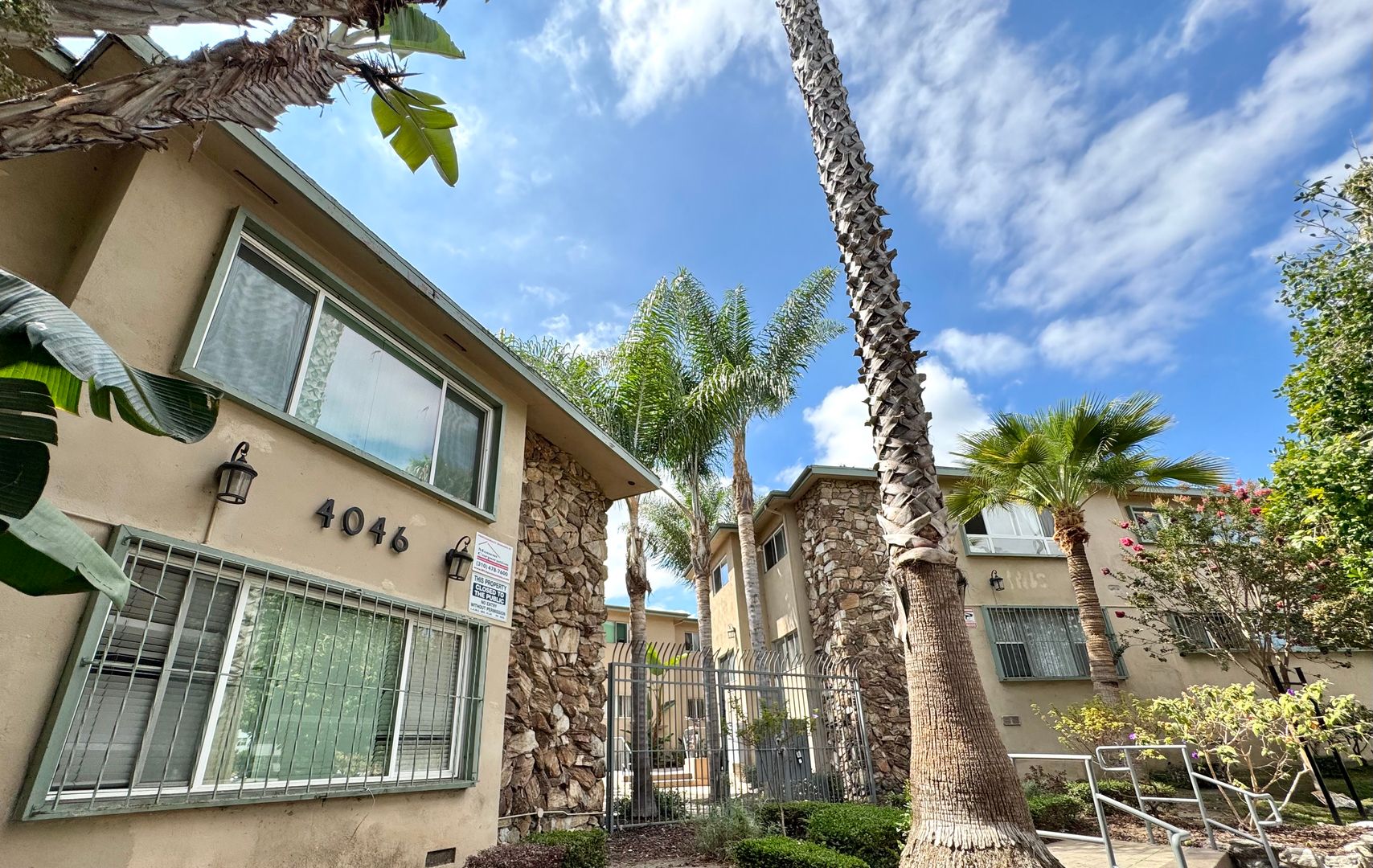 Los Angeles Apartment: 4046-4052 Coco Ave