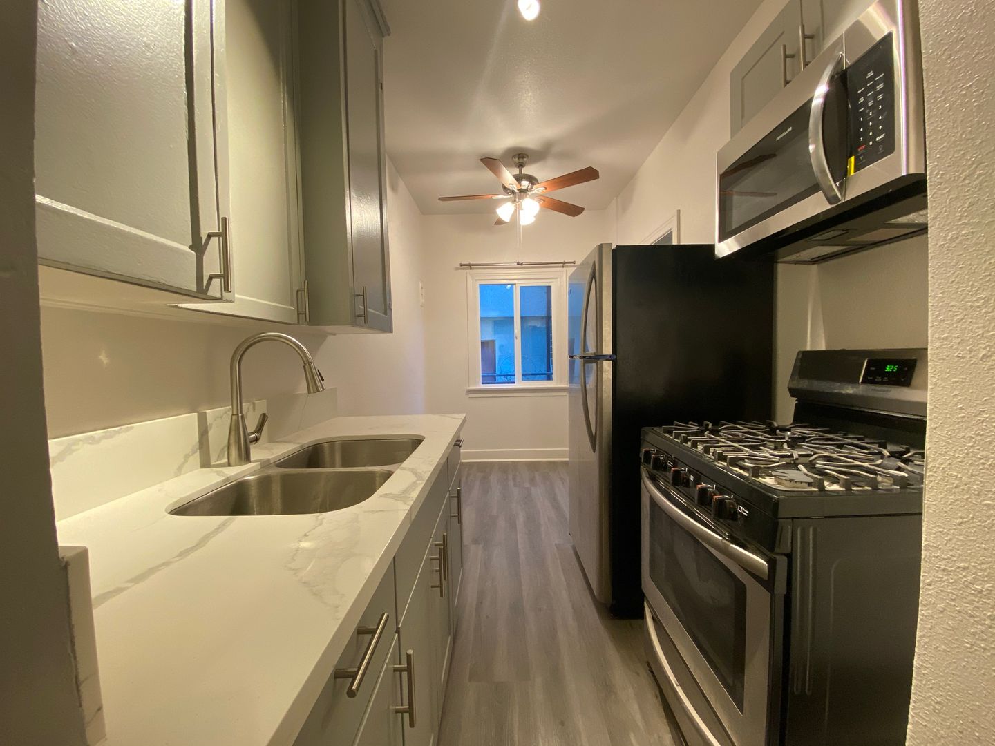 Los Angeles Apartment: 1623 N Mariposa Ave