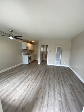 1 Bed 1 Bath Rental at 2505 S Denison Ave - Apt #05, Los Angeles, CA – photo 1