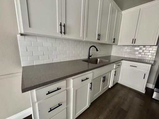Beautiful Renovated One Bedroom in Desirable Baldwin Hills/ Crenshaw – photo 1