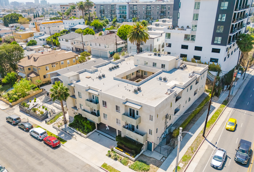MODERN SILVERLAKE APARTMENT- CENTRAL A/C- BALCONY – photo 1