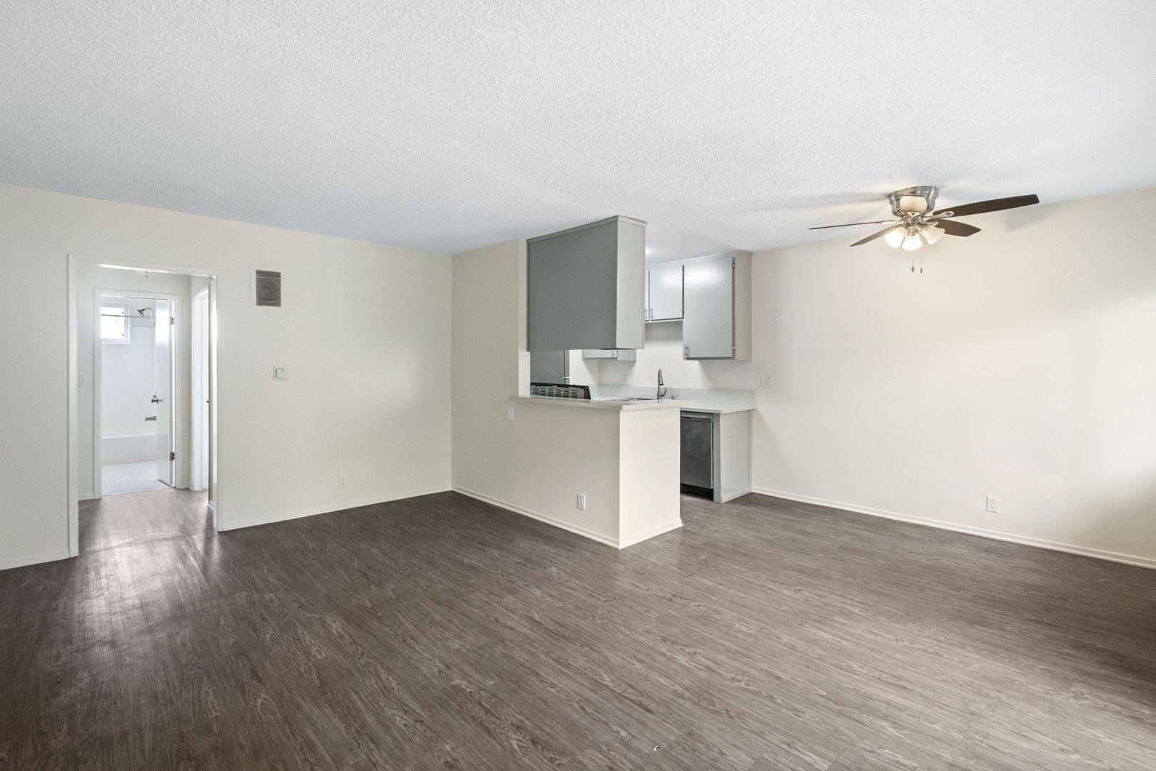 Los Angeles Apartment: 1808 N Harvard Blvd
