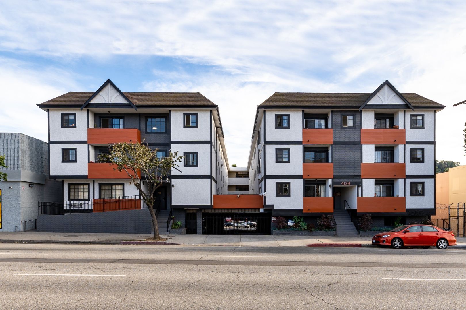 Los Angeles Apartment: 4124 Eagle Rock Blvd