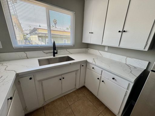 Beautiful Renovated One Bedroom in Desirable Baldwin Hills/ Crenshaw – photo 1