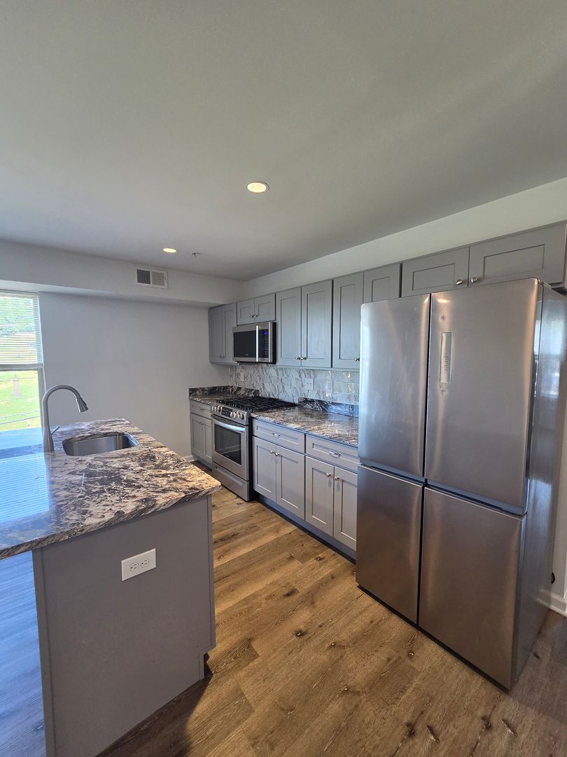 Bethlehem Apartment: 938 E 4th St