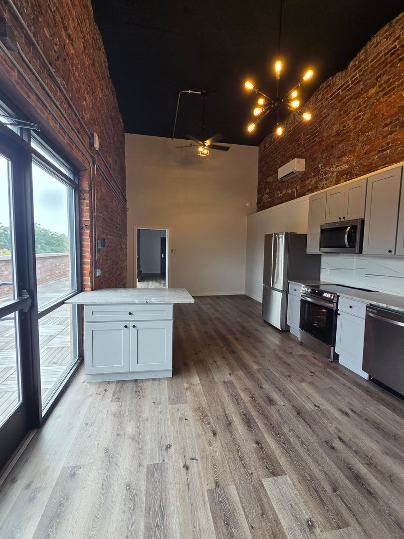 Bethlehem Apartment: 810-813 Monocacy St.