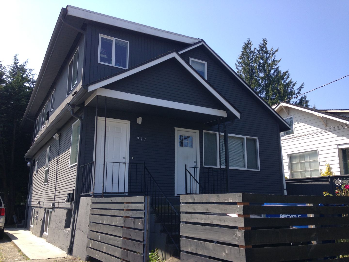 Seattle Apartment: 947 N 87th