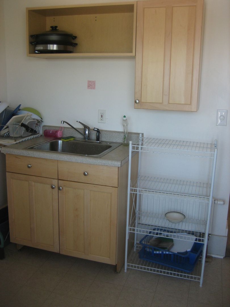 Live 3 minutes from the UW campus, Large Room, Private Leases (no financial ties to roommates), Remodeled House, Private Owner 9 of 12