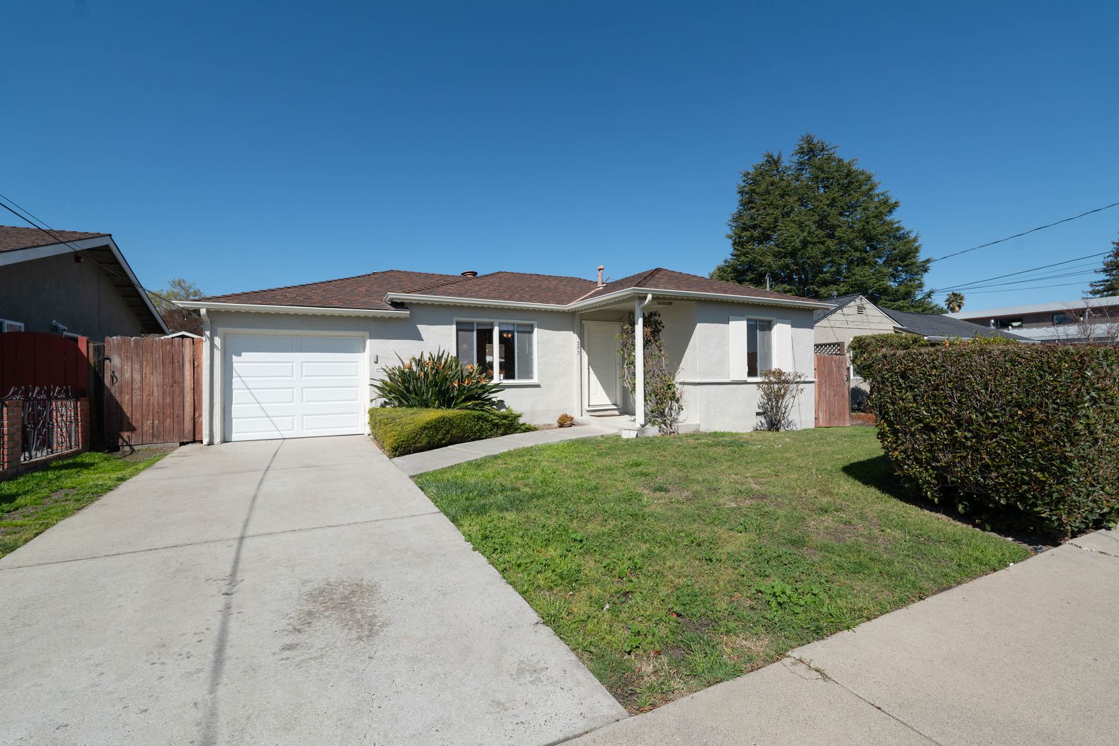 Sunnyvale House: 353 Stowell Ave