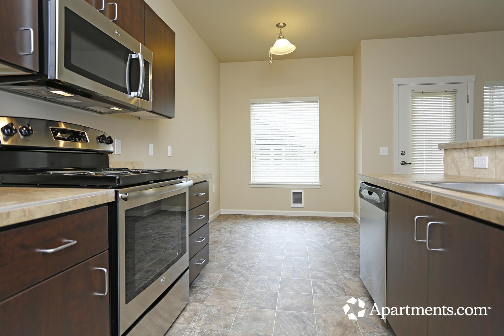 Albany Apartment: 3517 Hill St SE