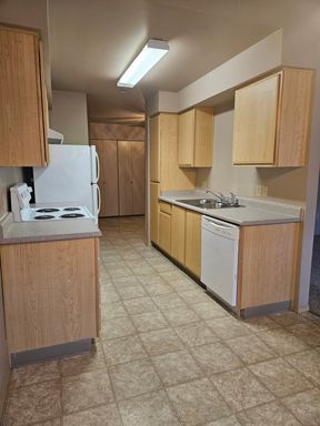 300 Sand Ridge Ct. - 266, Lebanon, OR 97355