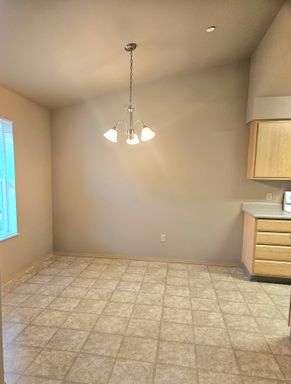 300 Sand Ridge Ct. - 266, Lebanon, OR 97355
