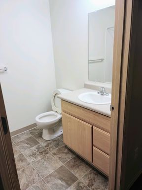 300 Sand Ridge Ct. - 266, Lebanon, OR 97355