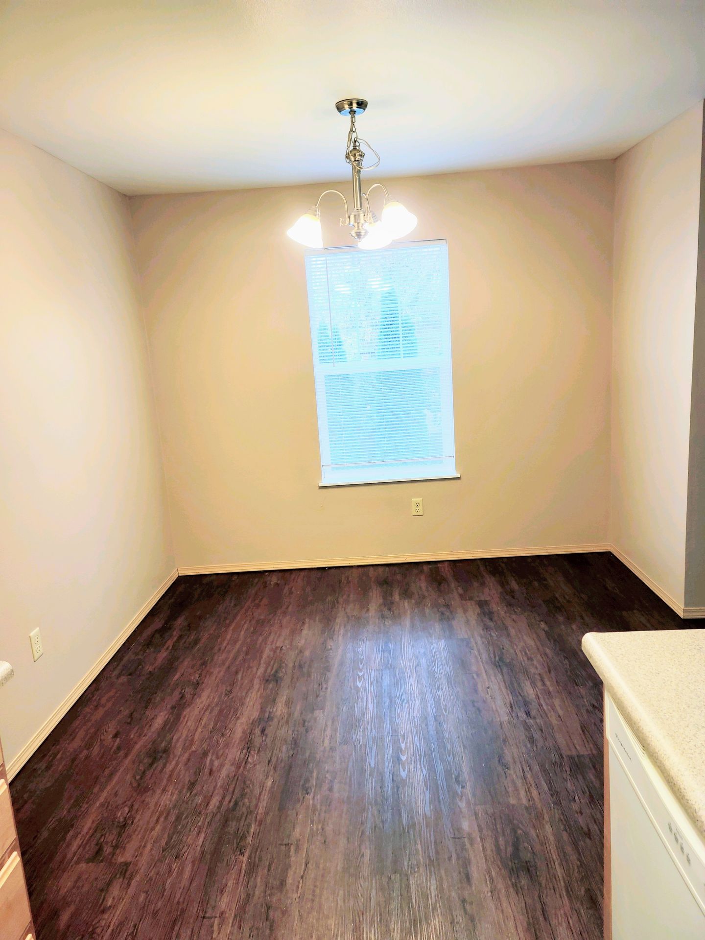300 Sand Ridge Ct. - 266, Lebanon, OR 97355