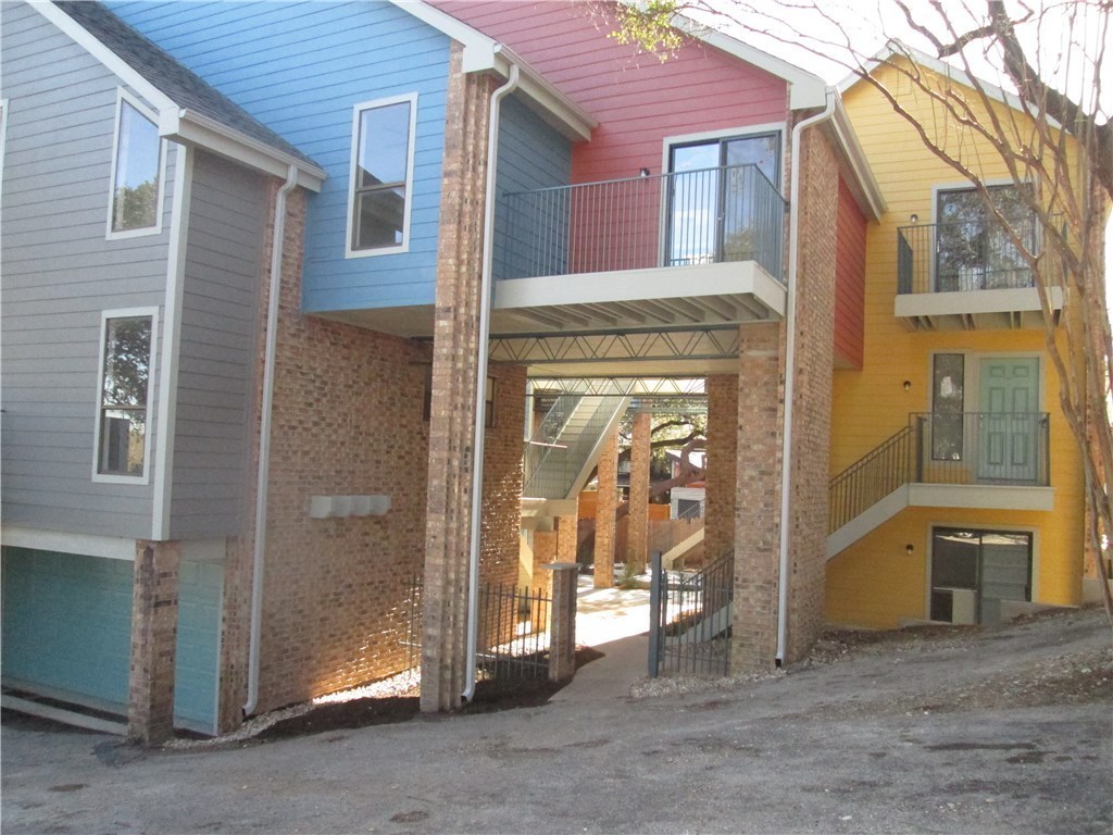 Austin Apartment: 513 South Park Drive