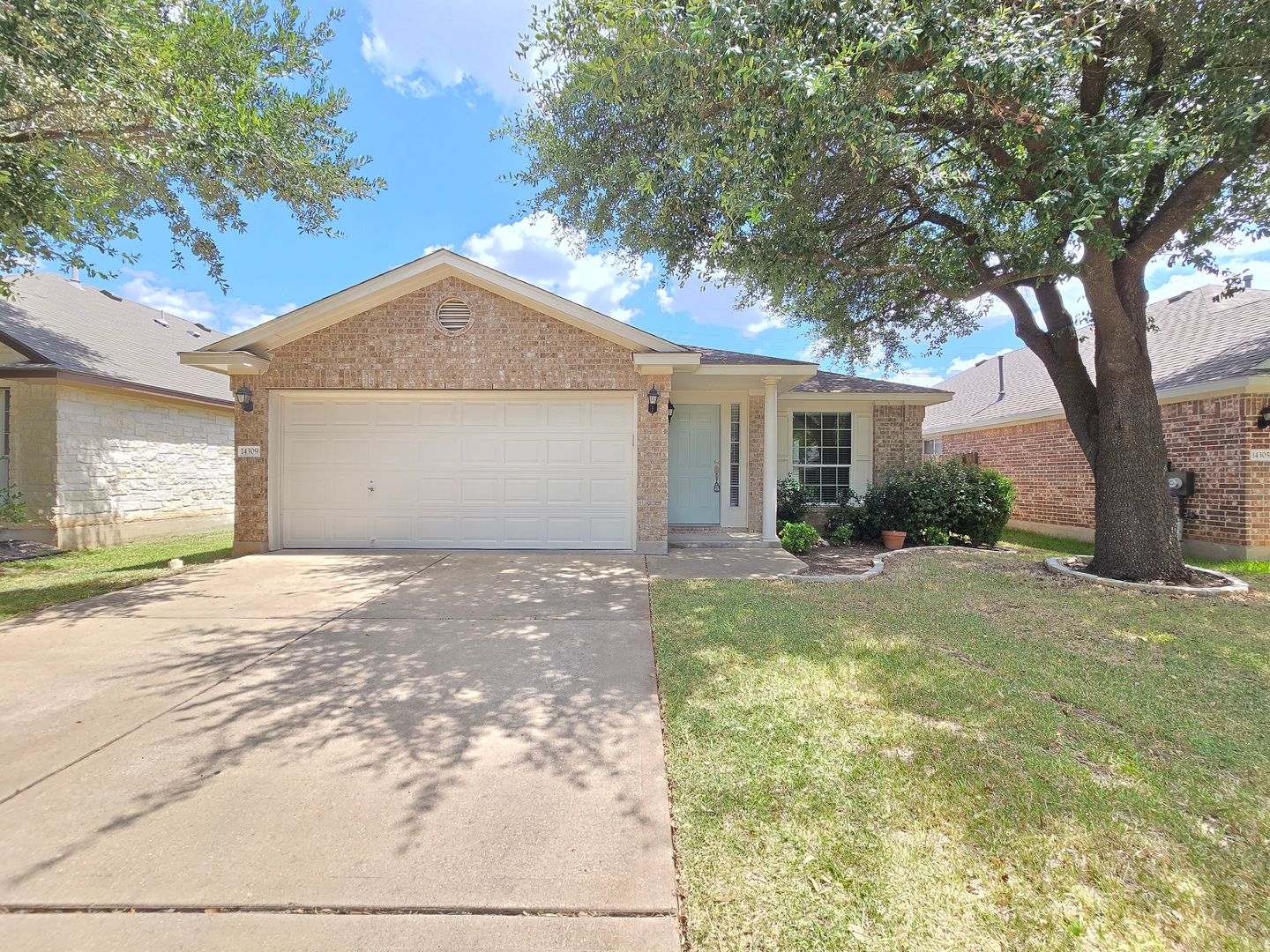 Austin House: 14309 Ballycastle Trail