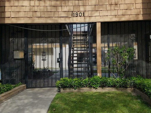 Santa Ana Apartment: 1901 N. Spurgeon Street