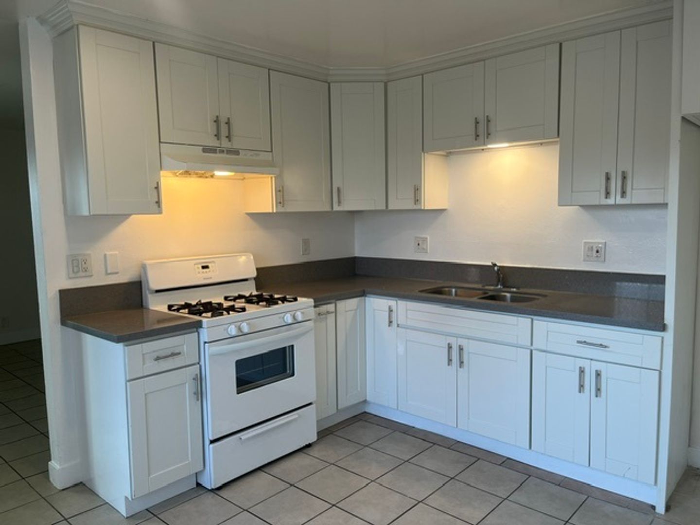 Huntington Beach Apartment: 7722 Liberty St