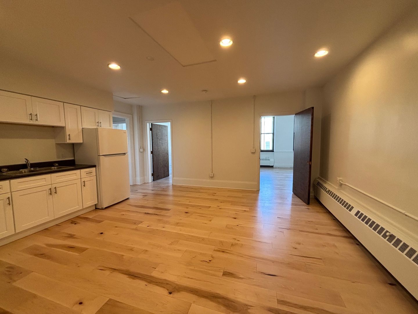 Montpelier Apartment: 26-42 State St