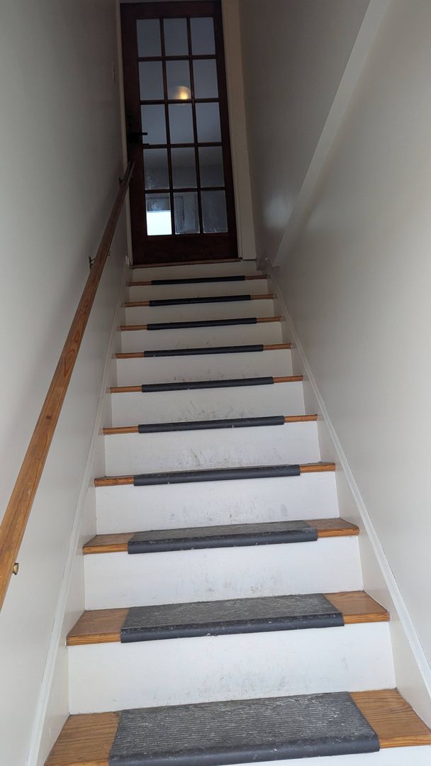 Montpelier Apartment: 83 East State St