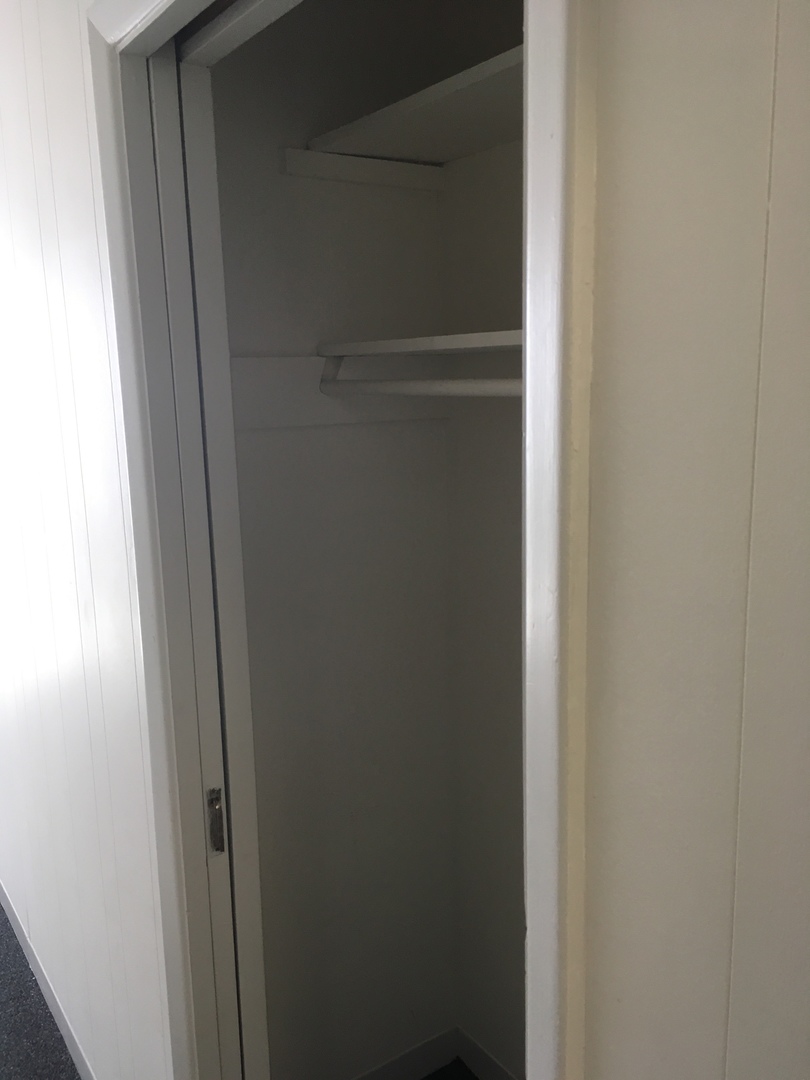 Montpelier Apartment: 54 Main St