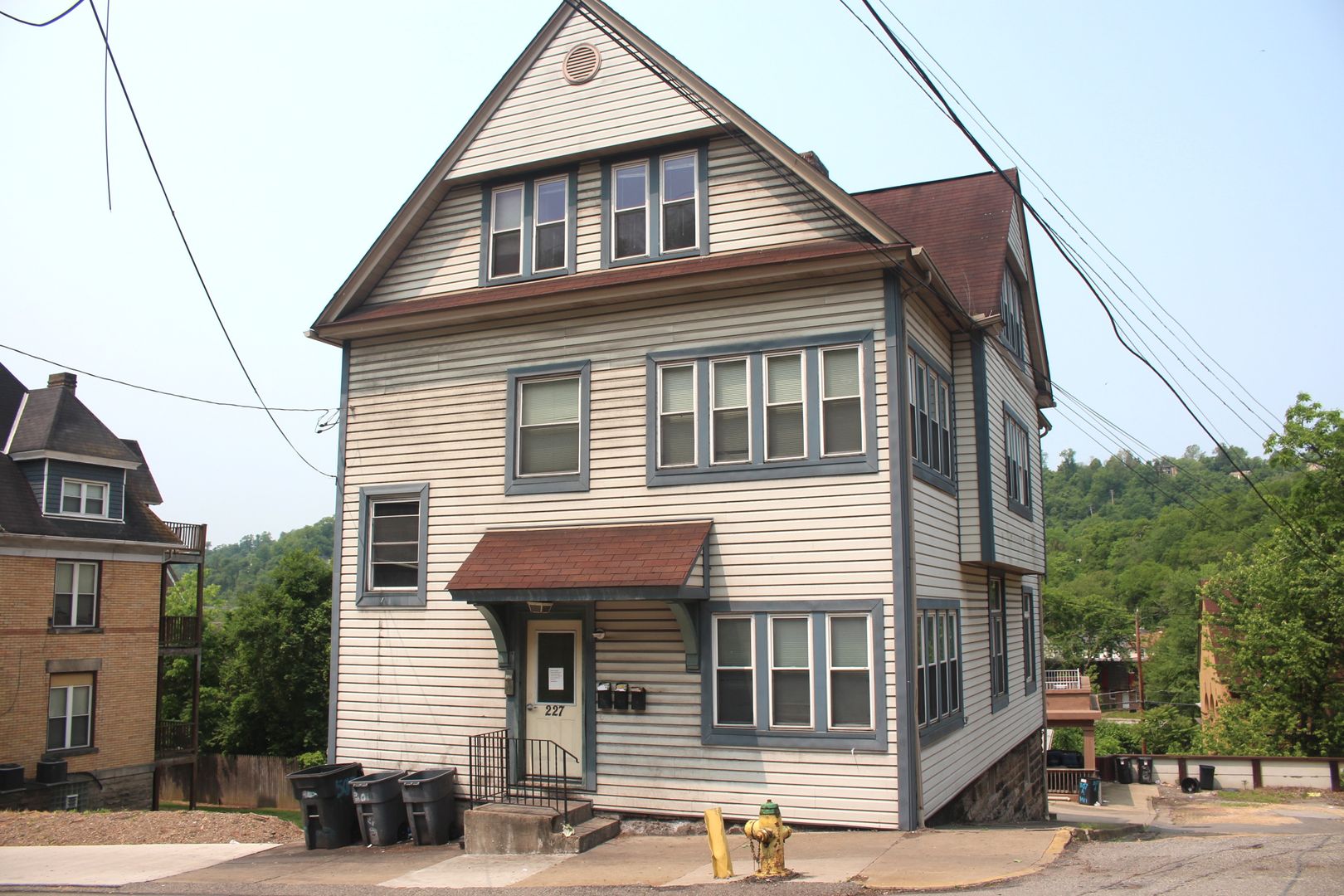 Turtle Creek Apartment: 227-C Grant St