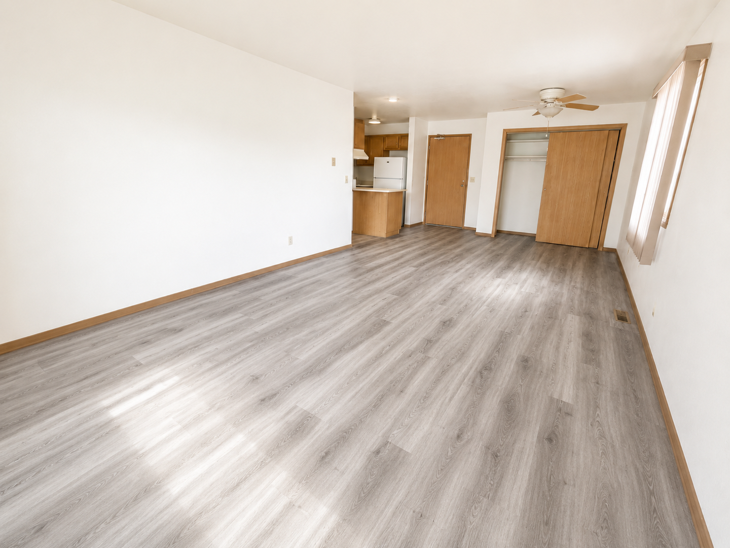 Clintonville Apartment: 150 Memorial Circle