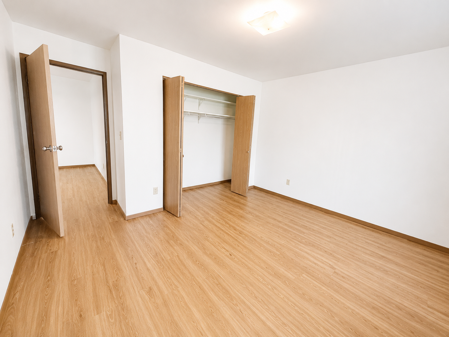 Clintonville Apartment: 150 Memorial Circle