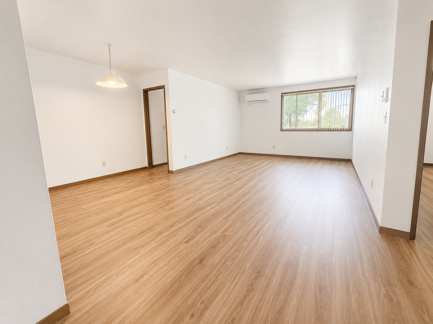 Clintonville Apartment: 150 Memorial Circle