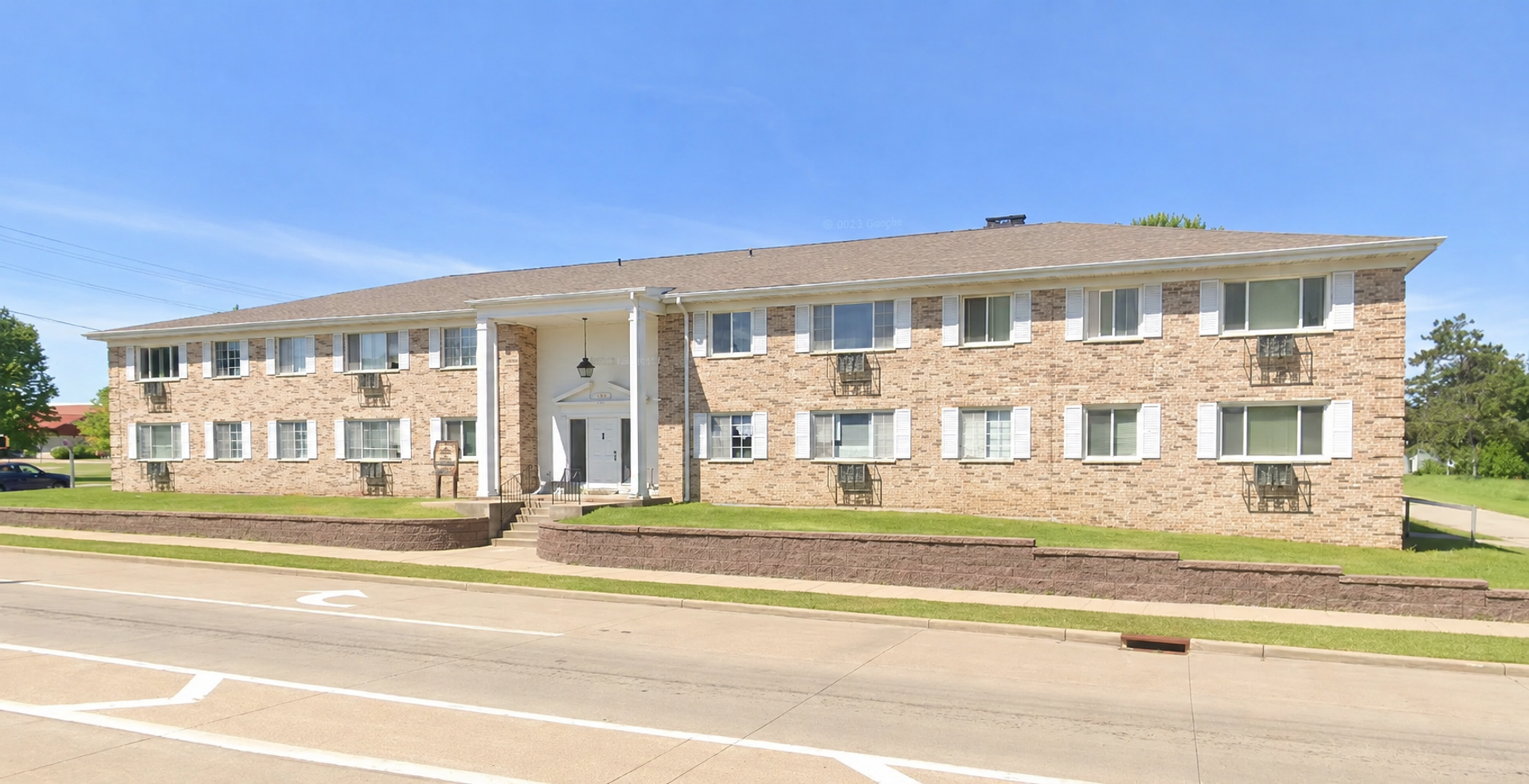 Sparta Apartment: 604 N Black River St