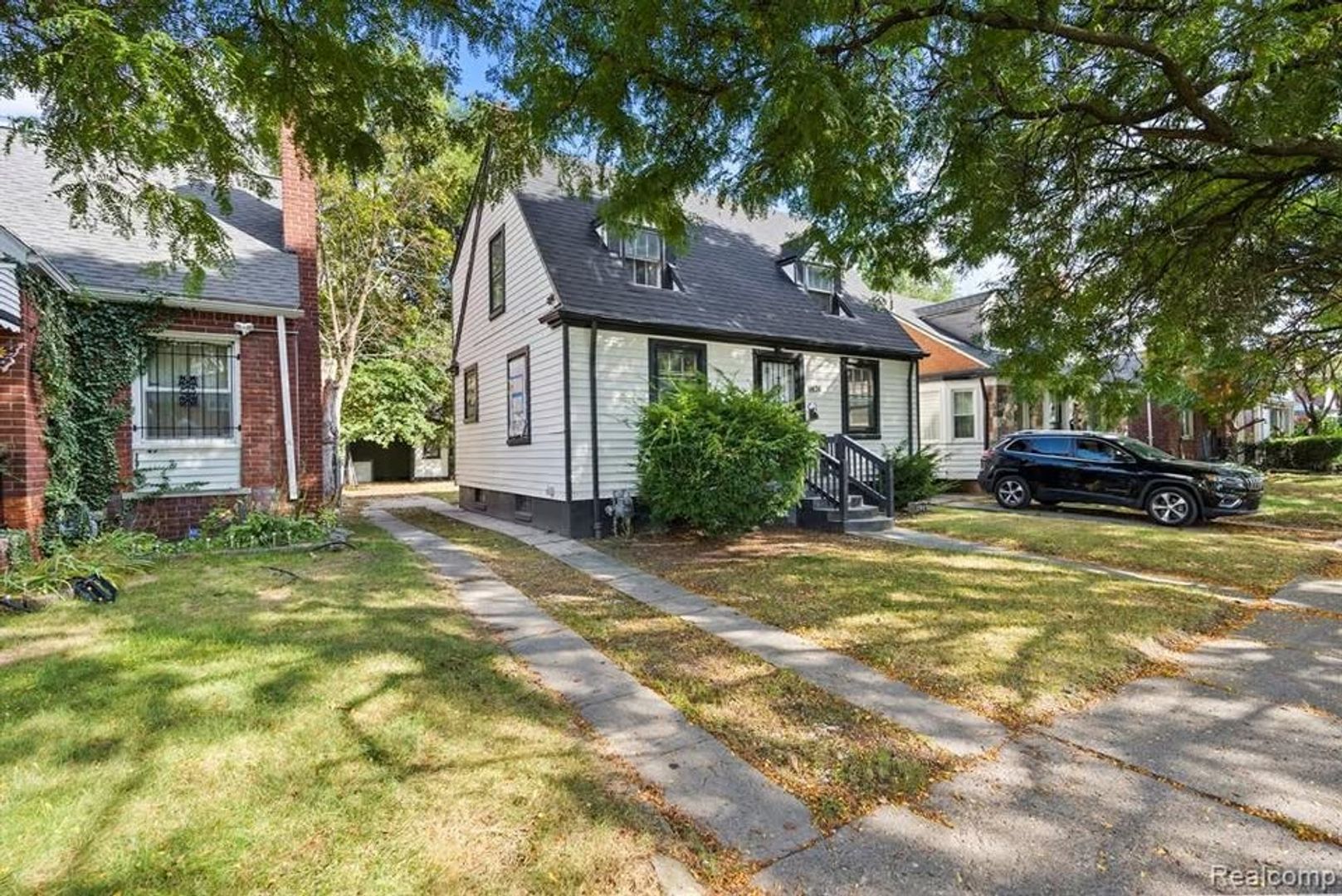 Detroit House: 19170 Mansfield Unit 1