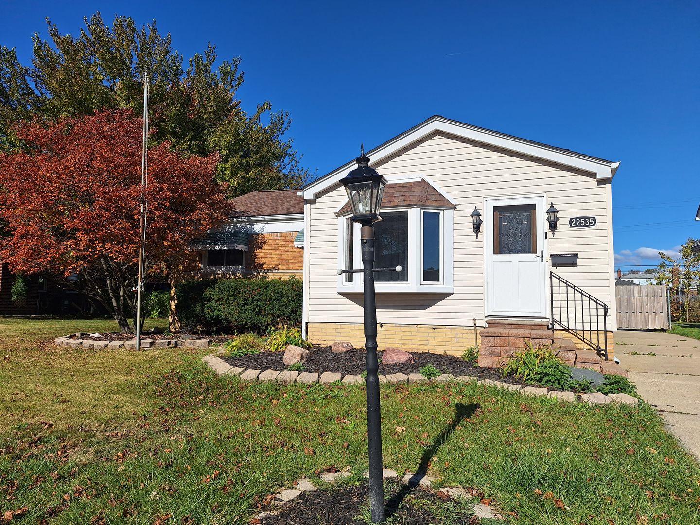 St Clair Shores House: 22535 Lanse