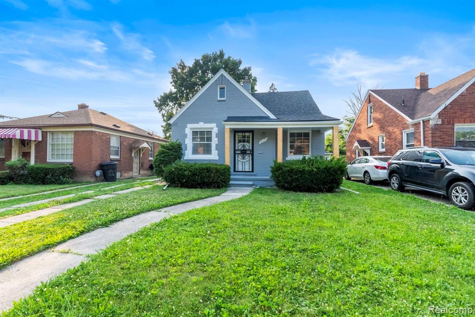 Detroit House: 11537 Roxbury St  Unit 1