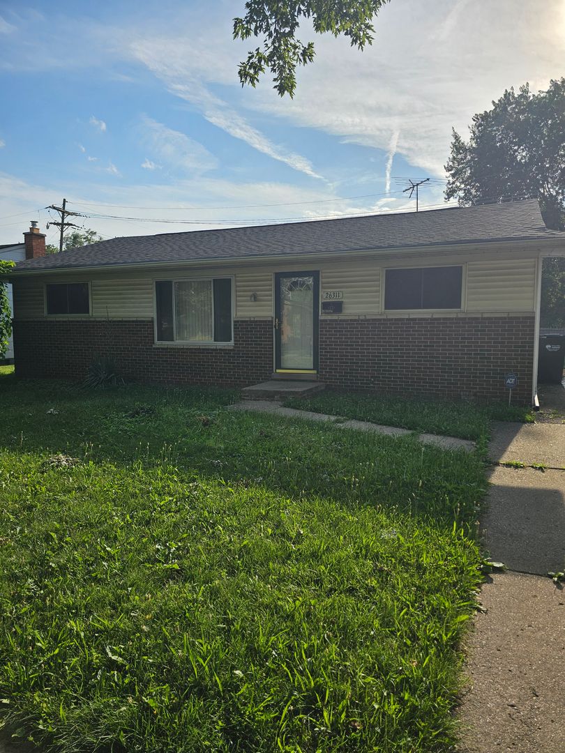 Madison Hts House: 26311 Lorenz