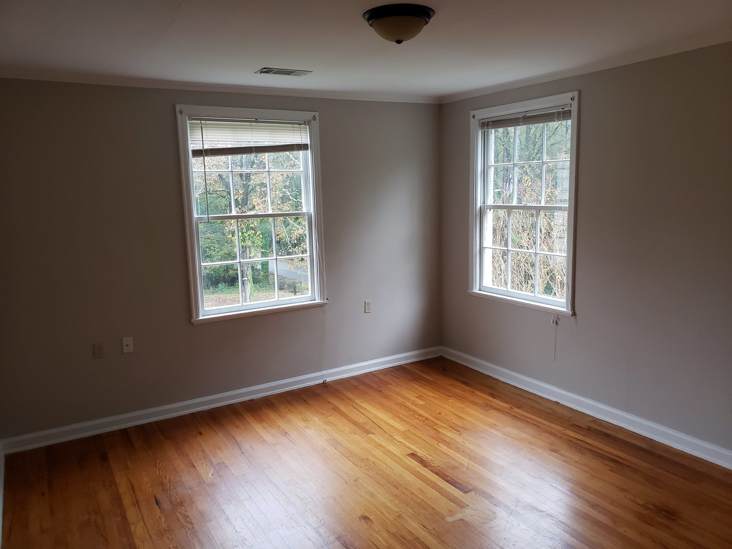 Macon Apartment: 1585 Hawthorne Road