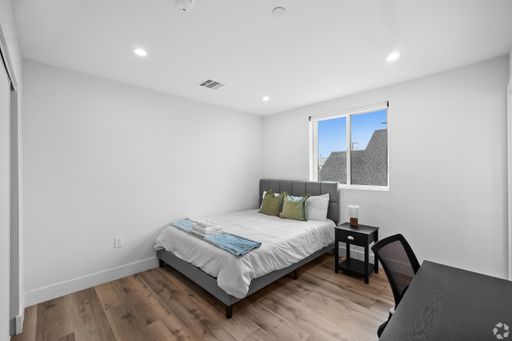 1270 Rolland Curtis Pl- 5B5B Whole unit – photo 1
