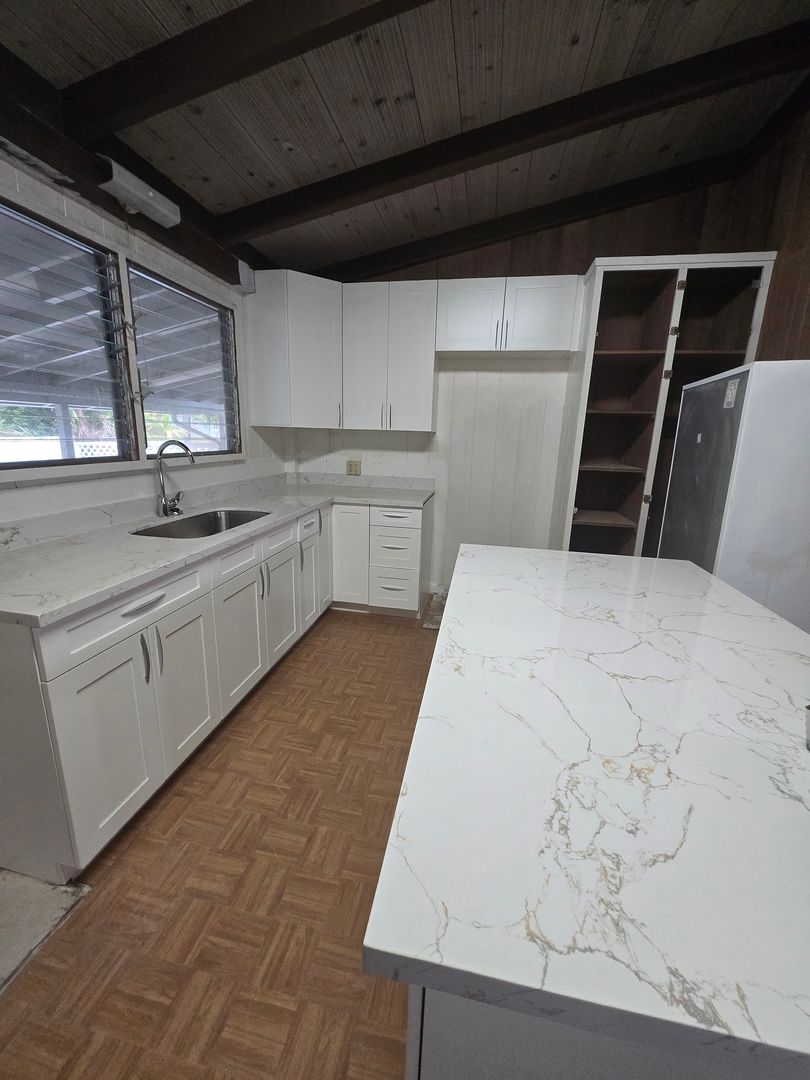 Kaneohe House: 45-323 Grote Pl.