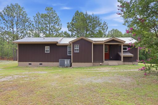 Total Renovation on One Private Acre - A Truly One-of-a-Kind Rental! – photo 1