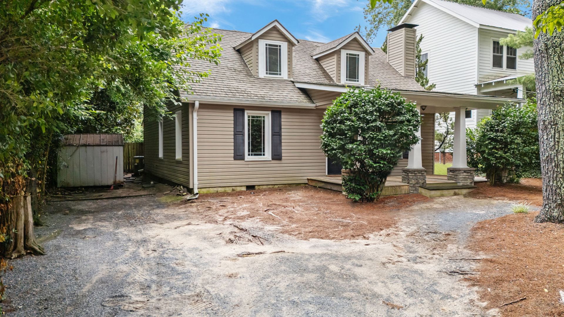 Southern Pines House: 835 N Ashe Street